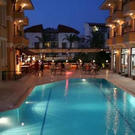 Albano Otel 3*