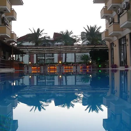 Otel Albano