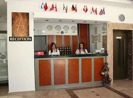 Otel Albano 3*