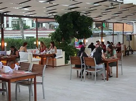 Otel Albano